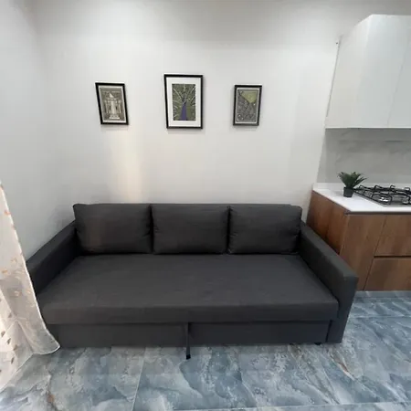 Borgo 1313 * Neapol