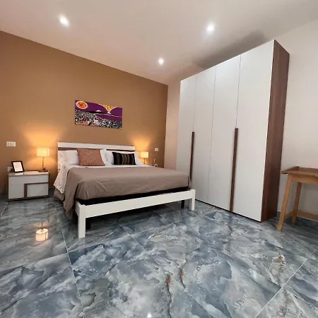 Borgo 1313 * Neapol